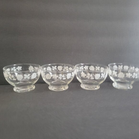 Set Of 4 Vintage Glass Dessert Bowls With White Floral Design 3 Inches Tall & 4 - Picture 2 of 9